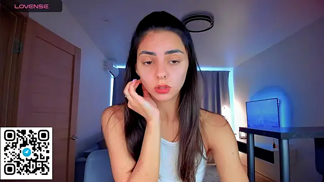 EmiliaZen online show from September 2025 11:22:02 AM