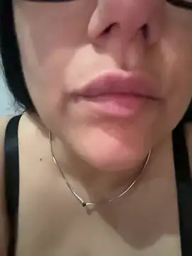 daianaspencer online show from April 2026 06:49:02 AM