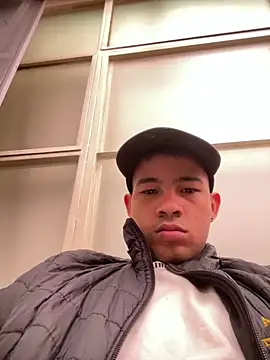 Twink X online show from February 2025 07:21:01 PM