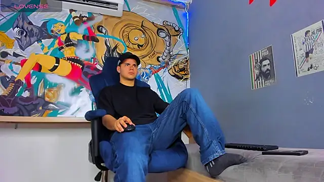 Sebastian Phoenix online show from March 2025 03:11:02 AM