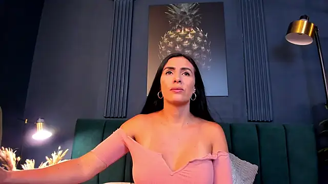 Snapshot of scarlet_edwars chatting on February 2025 07:07:01 PM scarlet edwars online show from February 2025 07:07:01 PM