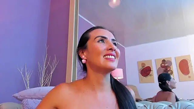 Snapshot of scarlet_edwars chatting on February 2025 03:08:01 PM scarlet edwars online show from February 2025 03:08:01 PM