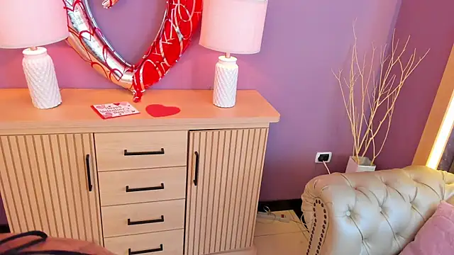 Snapshot of scarlet_edwars chatting on February 2025 12:11:01 PM scarlet edwars online show from February 2025 12:11:01 PM