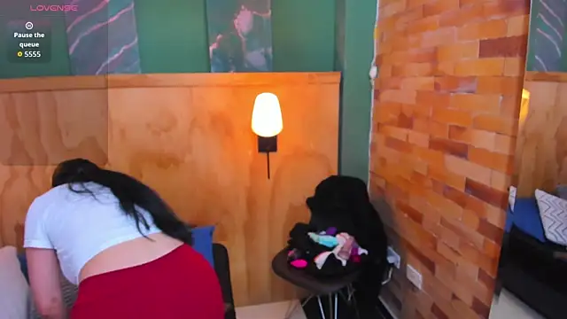 Snapshot of scarlet_edwars chatting on November 2025 12:02:02 PM scarlet edwars online show from November 2025 12:02:02 PM