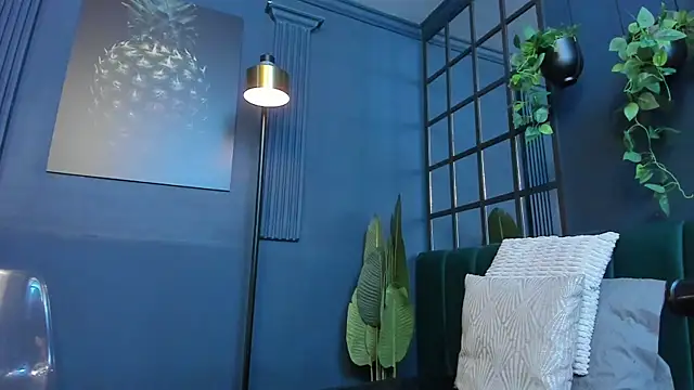 Snapshot of scarlet_edwars chatting on February 2026 07:03:02 PM scarlet edwars online show from February 2026 07:03:02 PM