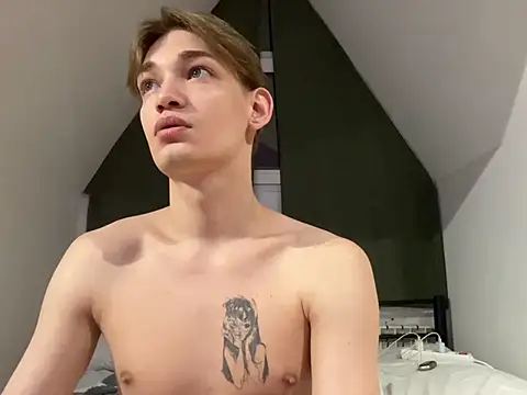 Snapshot of Julian_wins chatting on February 2025 12:48:02 PM Julian wins online show from February 2025 12:48:02 PM