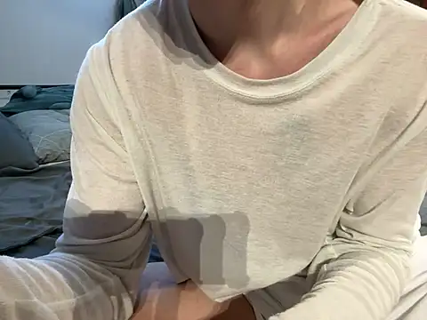 Snapshot of Julian_wins chatting on February 2025 02:47:02 AM Julian wins online show from February 2025 02:47:02 AM