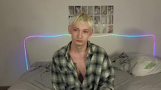 Snapshot of Julian_wins chatting on March 2026 01:48:01 PM Julian wins online show from March 2026 01:48:01 PM