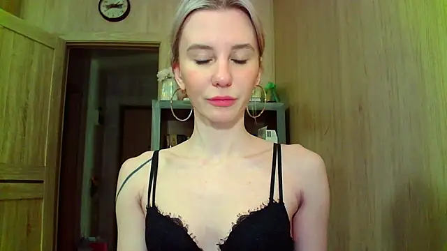 Caramel piegirl online show from February 2025 10:52:02 PM