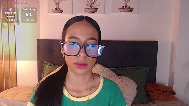 Snapshot of melissa_becraft chatting on January 2026 12:49:02 AM melissa becraft online show from January 2026 12:49:02 AM