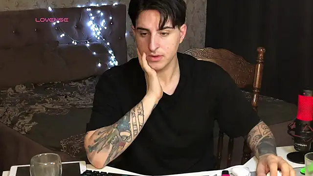 dark-willoww online show from February 2025 01:16:02 PM