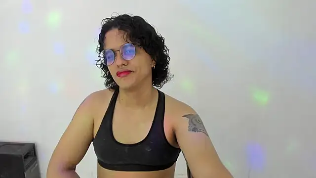 Snapshot of Diane_blossom chatting on November 2025 05:58:02 PM Diane blossom online show from November 2025 05:58:02 PM