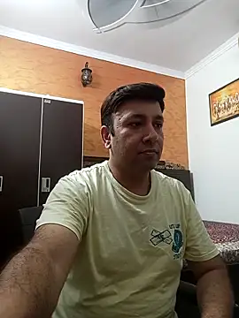 innocentboy1987 online show from September 2025 05:07:01 AM