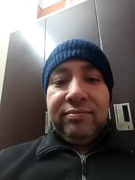 innocentboy1987 online show from February 2026 03:45:01 AM