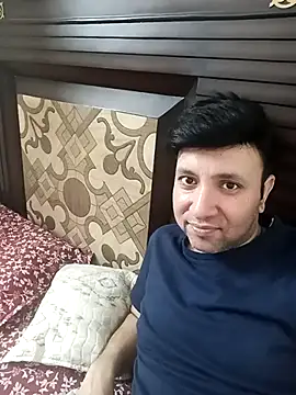 Snapshot of innocentboy1987 chatting on April 2026 05:18:02 AM innocentboy1987 online show from April 2026 05:18:02 AM