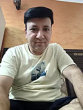 Snapshot of innocentboy1987 chatting on May 2026 04:25:02 PM innocentboy1987 online show from May 2026 04:25:02 PM