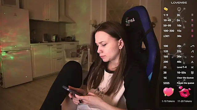 Snapshot of alexa_feels_ chatting on March 2025 09:48:01 PM alexa feels  online show from March 2025 09:48:01 PM