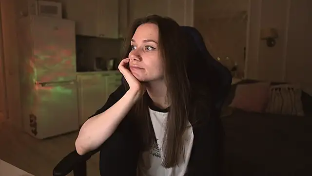 Snapshot of alexa_feels_ chatting on March 2025 01:05:02 AM alexa feels  online show from March 2025 01:05:02 AM