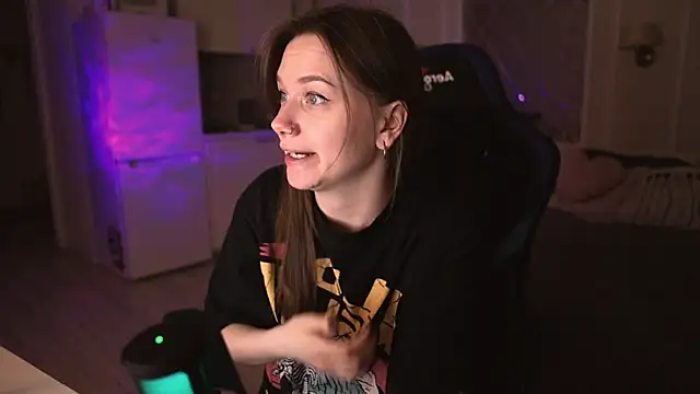 Snapshot of alexa_feels_ chatting on March 2025 06:34:01 PM alexa feels  online show from March 2025 06:34:01 PM