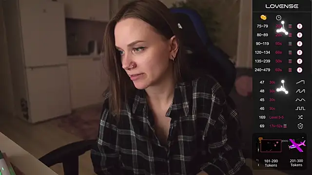 Snapshot of alexa_feels_ chatting on September 2025 03:47:02 PM alexa feels  online show from September 2025 03:47:02 PM