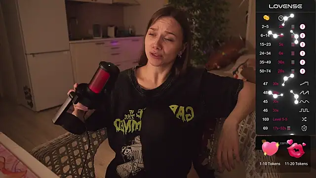 Snapshot of alexa_feels_ chatting on September 2025 07:37:01 PM alexa feels  online show from September 2025 07:37:01 PM