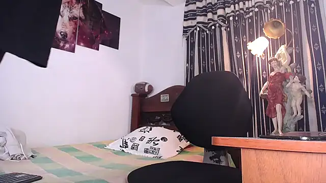 Snapshot of Bull_Xvi chatting on October 2025 01:26:01 AM Bull Xvi online show from October 2025 01:26:01 AM