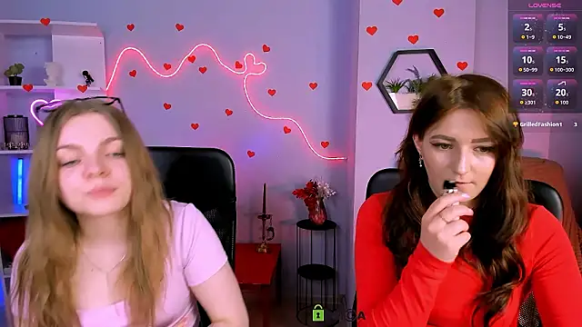 Snapshot of catherine_kitty chatting on March 2026 12:48:02 AM catherine kitty online show from March 2026 12:48:02 AM