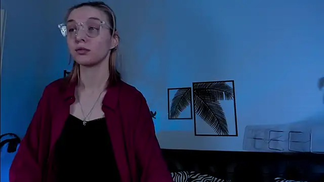 Snapshot of PhilippaAdamas chatting on March 2025 02:20:02 AM PhilippaAdamas online show from March 2025 02:20:02 AM