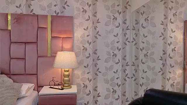 ArianaFranco online show from July 2026 01:15:02 PM