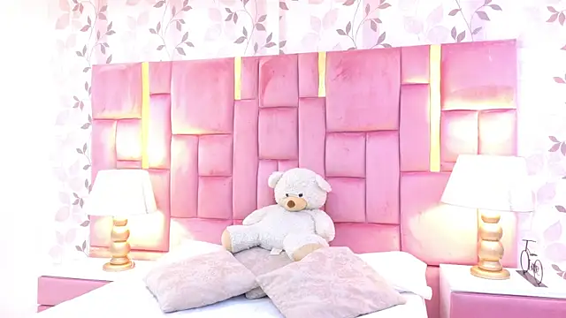 ArianaFranco online show from July 2026 01:24:01 PM
