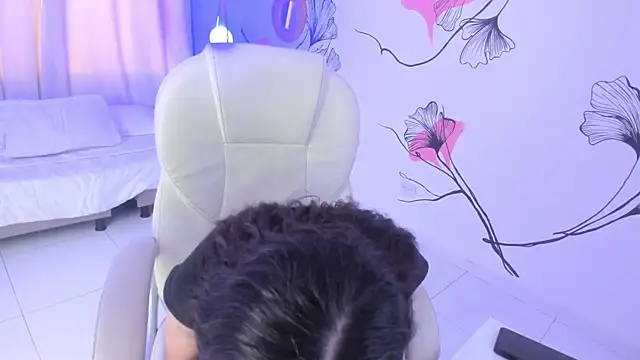 Snapshot of Isabela_Fiorelli chatting on March 2025 12:35:02 PM Isabela Fiorelli online show from March 2025 12:35:02 PM