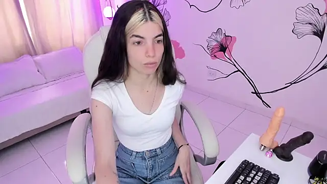 Snapshot of Isabela_Fiorelli chatting on September 2025 03:39:01 PM Isabela Fiorelli online show from September 2025 03:39:01 PM