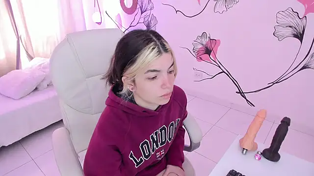 Snapshot of Isabela_Fiorelli chatting on October 2025 01:08:02 PM Isabela Fiorelli online show from October 2025 01:08:02 PM