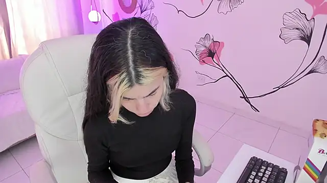 Snapshot of Isabela_Fiorelli chatting on October 2025 01:20:01 PM Isabela Fiorelli online show from October 2025 01:20:01 PM