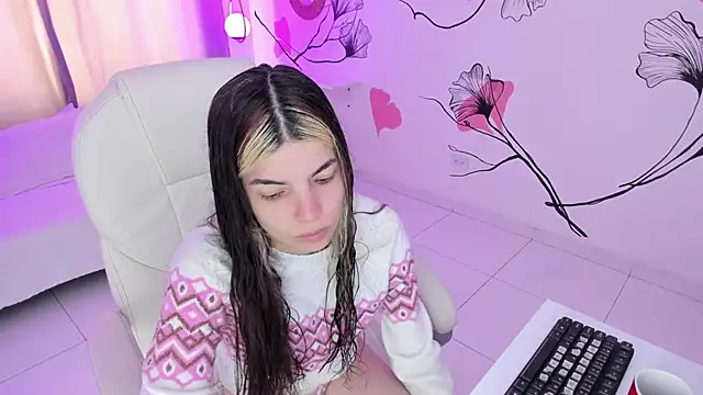 Snapshot of Isabela_Fiorelli chatting on October 2025 02:05:02 PM Isabela Fiorelli online show from October 2025 02:05:02 PM