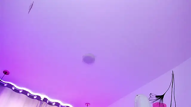 Snapshot of Isabela_Fiorelli chatting on October 2025 01:17:01 PM Isabela Fiorelli online show from October 2025 01:17:01 PM