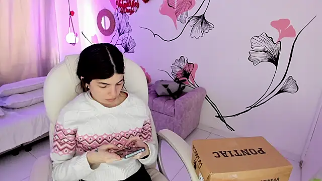 Isabela Fiorelli online show from February 2026 01:29:02 PM