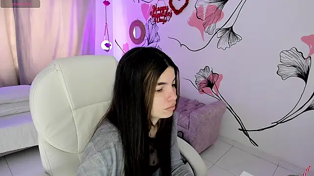 Isabela Fiorelli online show from February 2026 01:23:01 PM