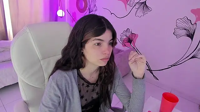 Snapshot of Isabela_Fiorelli chatting on April 2026 01:32:02 PM Isabela Fiorelli online show from April 2026 01:32:02 PM