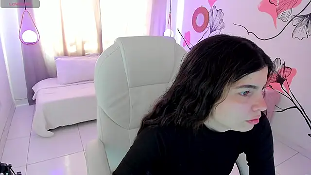 Isabela Fiorelli online show from June 2026 01:46:01 PM