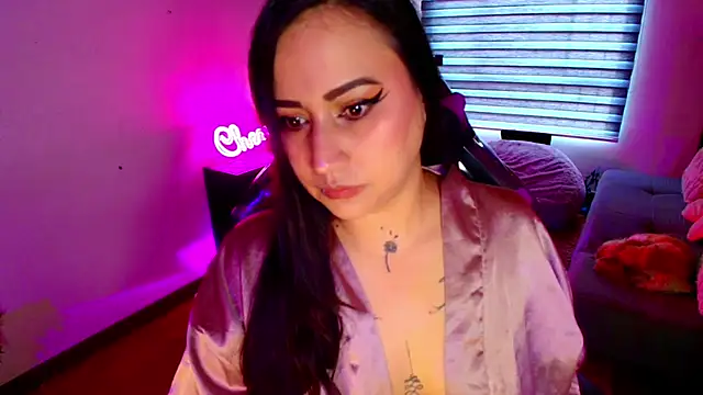 Snapshot of cherryy_bombshelll chatting on March 2026 03:26:01 PM cherryy bombshelll online show from March 2026 03:26:01 PM