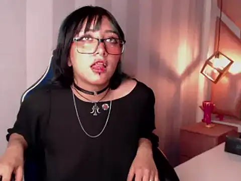 Snapshot of DarkMysterysF chatting on March 2025 08:10:01 PM DarkMysterysF online show from March 2025 08:10:01 PM