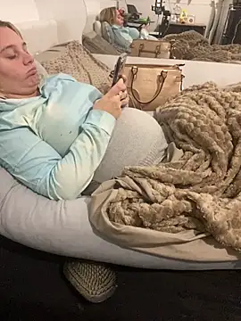 Snapshot of Princessemisse chatting on December 2025 05:11:02 PM Princessemisse online show from December 2025 05:11:02 PM