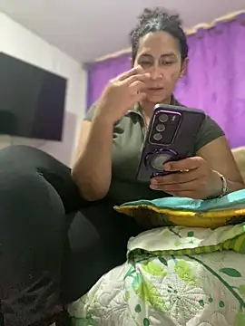 Carola-Ross online show from April 2026 05:47:01 PM