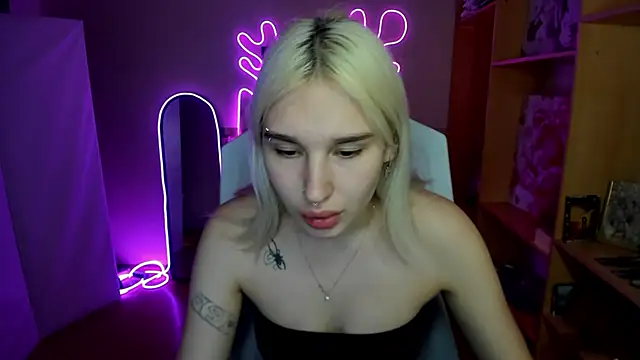EvelinaLuu online show from May 2026 01:55:01 AM