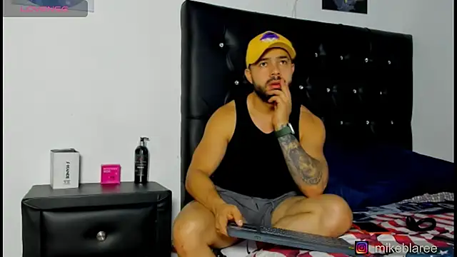 mikeblaree online show from March 2026 07:48:01 PM