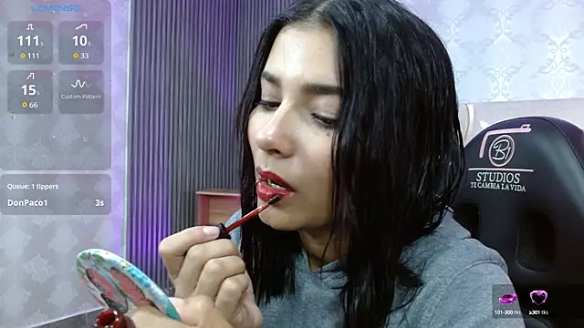 Snapshot of Gaby_tay1 chatting on October 2025 03:27:01 AM Gaby tay1 online show from October 2025 03:27:01 AM