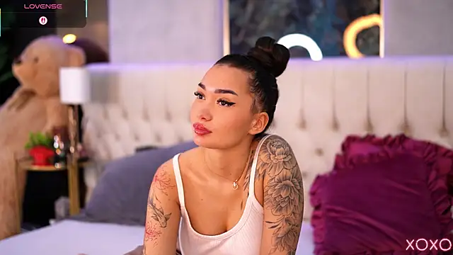 SashaFerrera online show from October 2025 07:48:01 PM