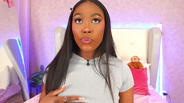 Snapshot of ThianaLopez chatting on April 2026 08:44:02 PM ThianaLopez online show from April 2026 08:44:02 PM