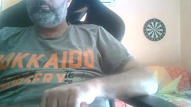 Snapshot of lanata chatting on October 2025 01:20:01 PM lanata online show from October 2025 01:20:01 PM